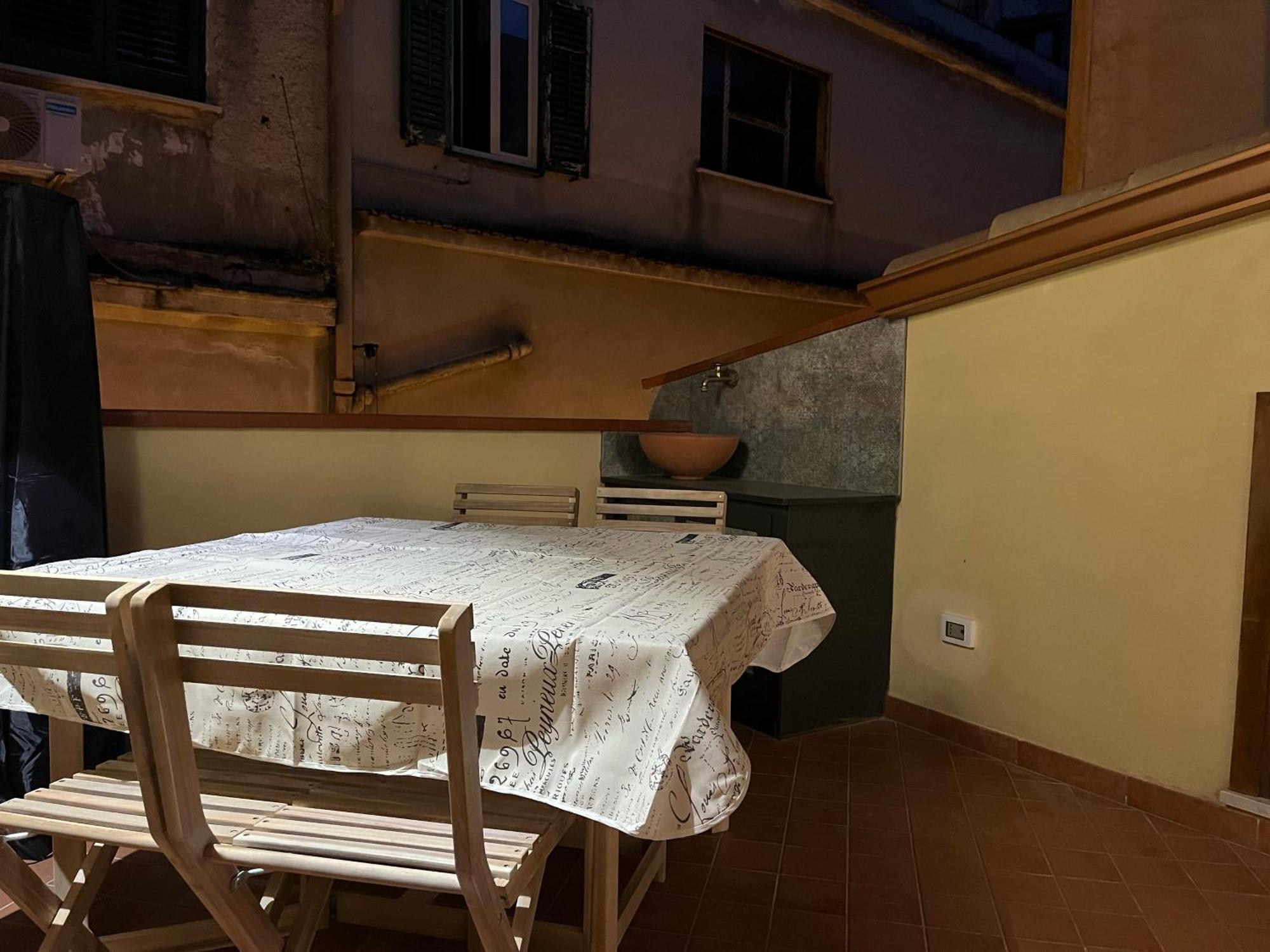 Maquedino Holiday Home & Terrace - Cozy Central Loft Palermo Exteriör bild