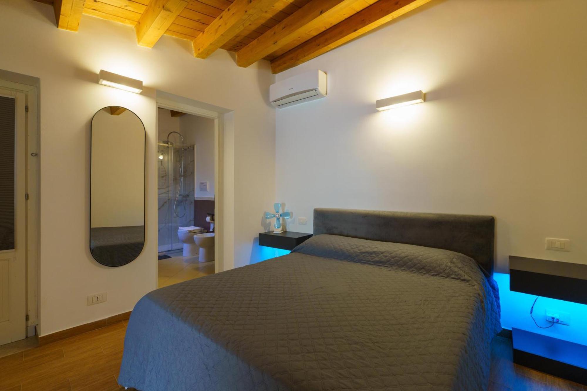 Maquedino Holiday Home & Terrace - Cozy Central Loft Palermo Exteriör bild