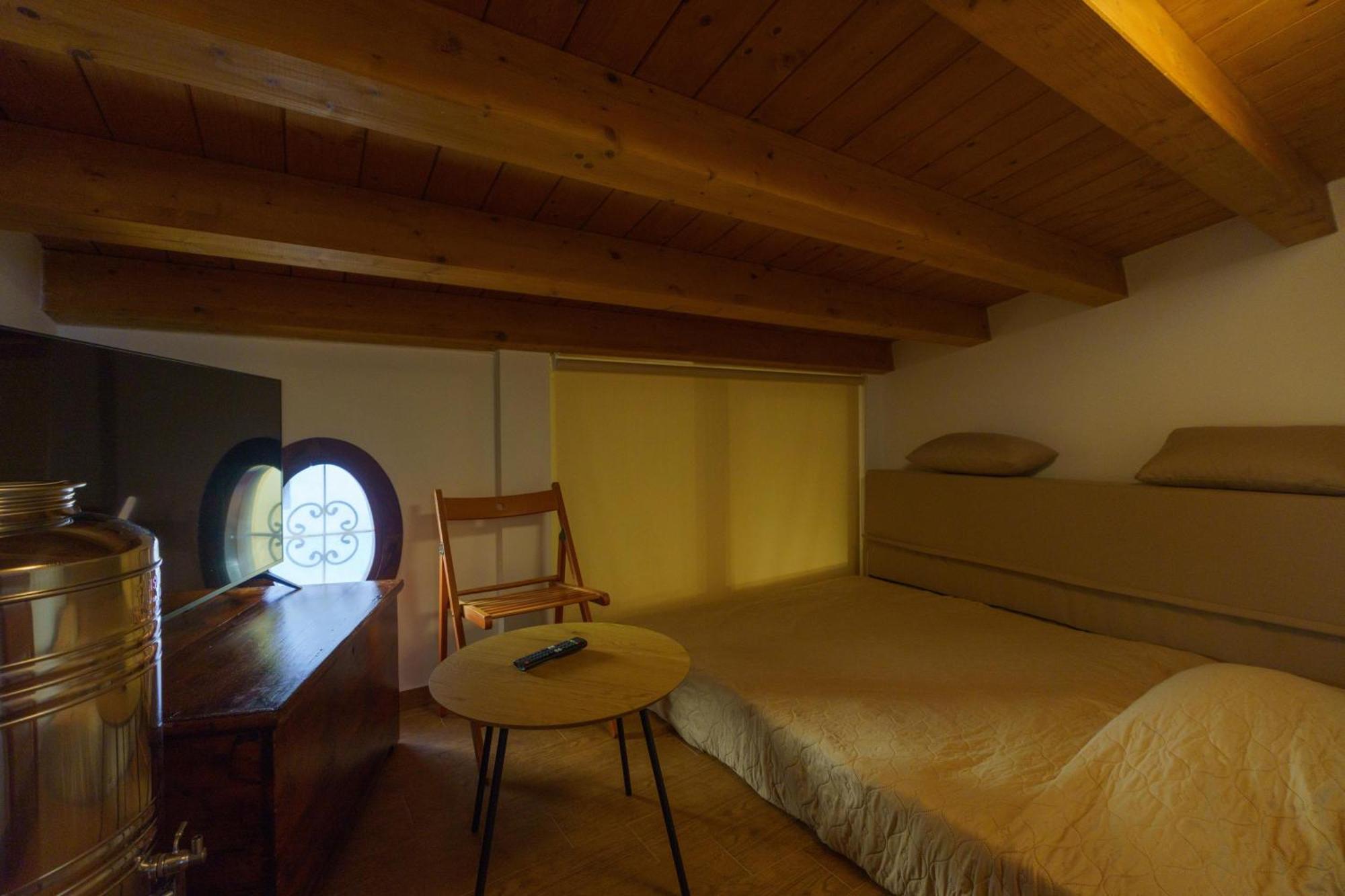 Maquedino Holiday Home & Terrace - Cozy Central Loft Palermo Exteriör bild
